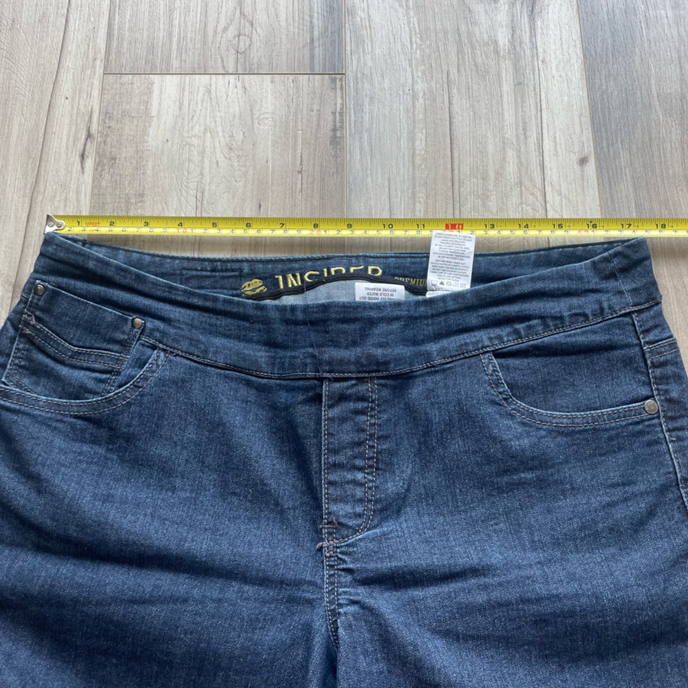 Insider Low Rise Jeans - Picture 8 of 8